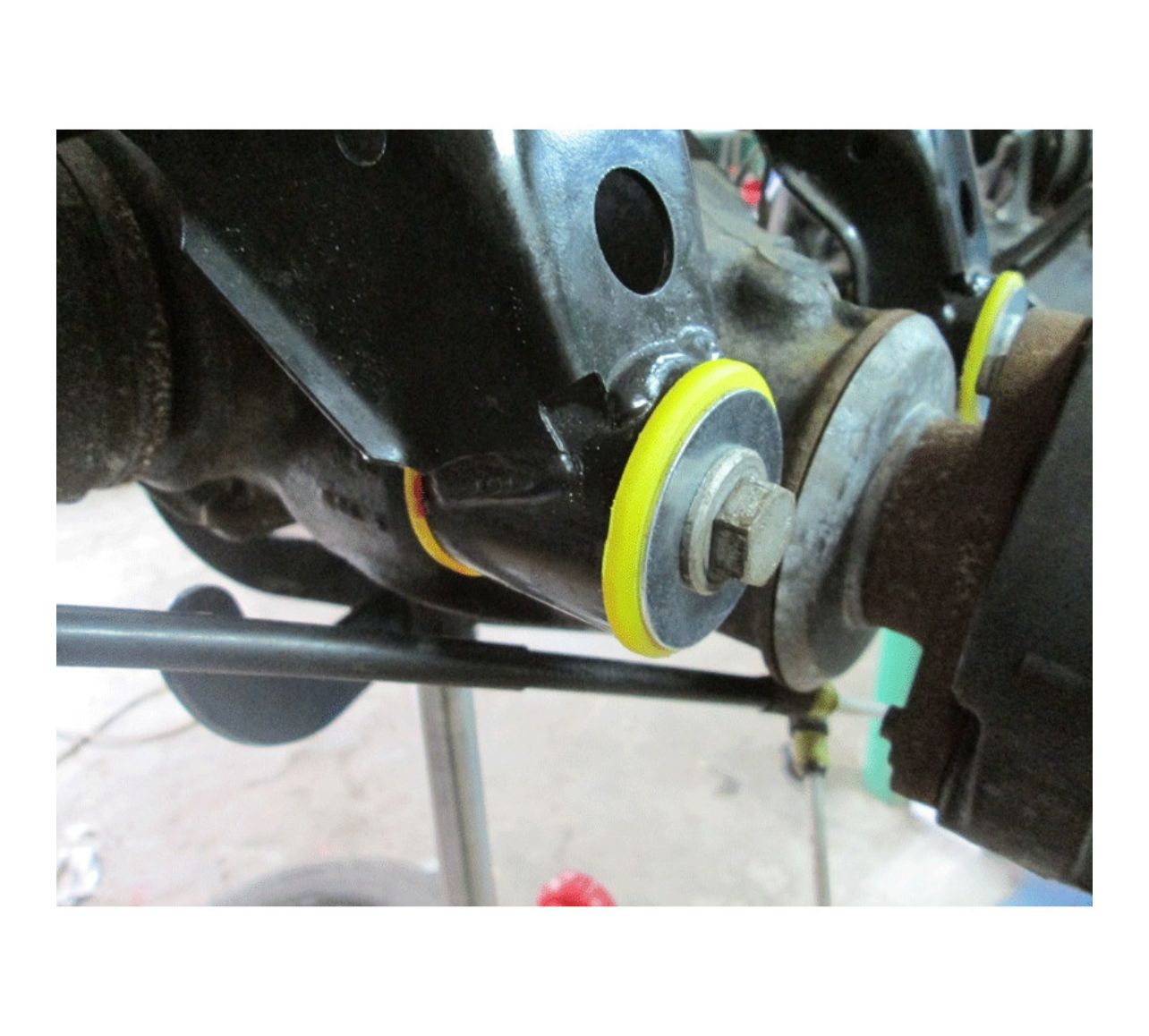 Bujes poliuretano 80 ShA Silentblock diferencial trasero – soporte delantero BMW F22/F23 (par) Strongflex BMW F22 F23