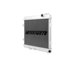 Detalle radiador Mishimoto BMW E30 aluminio calidad aeronáutica